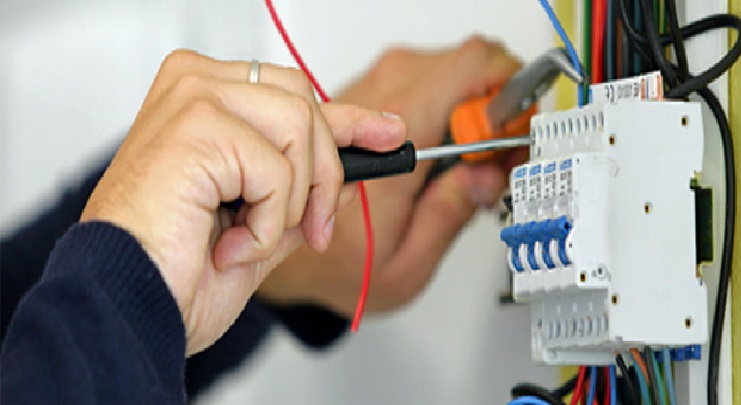 İzmir Elektrik Tesisat Tamiri, elektrik arızası onarımı, yerinde elektrik servisi, profesyonel elektrik destek, 7/24 elektrik hizmeti, hızlı elektrik çözümleri, İzmir elektrik servisi, elektrik tesisat bakımı, elektrik sorunları, elektrik tamir hizmeti.