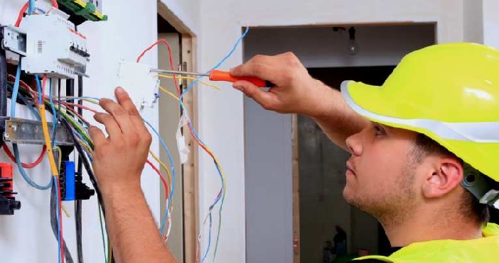 İzmir Priz Elektrik Arızası, priz onarımı, yerinde servis, arıza tespiti, profesyonel destek, 7/24 hizmet, hızlı çözümler, İzmir elektrik servisi, elektrik tesisat bakımı, priz sorunları.